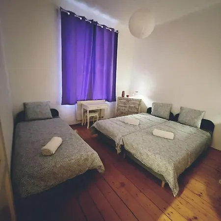 Apt Near Centrum